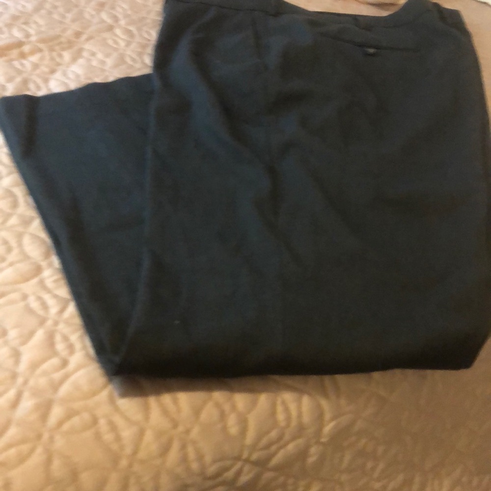 Mens Savane dress pants 40 x 32 dark gray